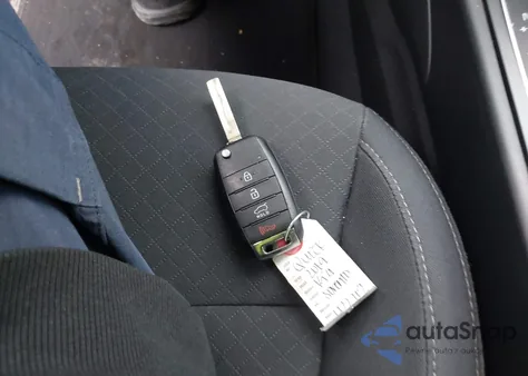 2019 Kia Sorento 2.4L L z USA, uszkodzony, nr VIN 5XYPG4A33KG594395